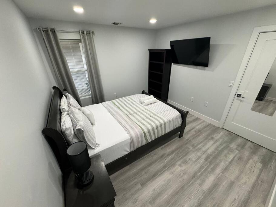 The Elegant Suite - 2Br With Great Amenities Paterson Exterior foto